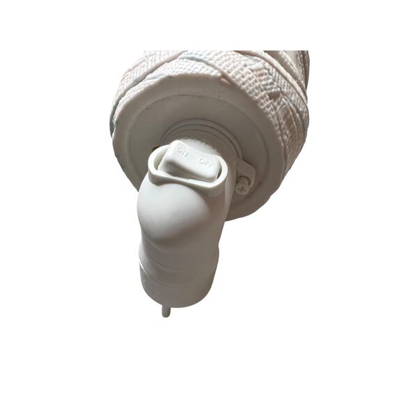 Scentsy Under Wraps White Skeleton Mummy Halloween Horror Plug in Wax Warmer - Picture 3 of 8